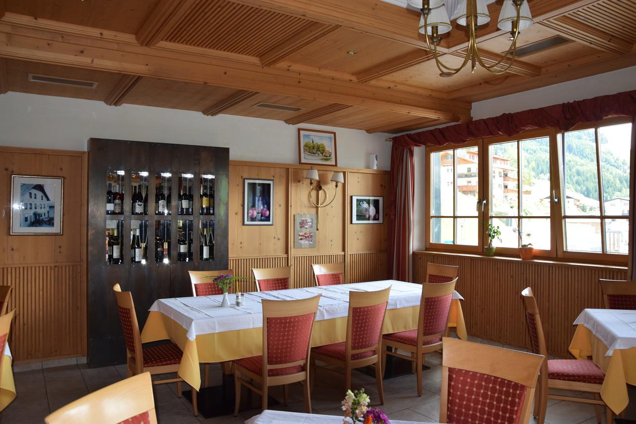 Gasthaus Zum Weissen Kreuz Lazfons Zewnętrze zdjęcie